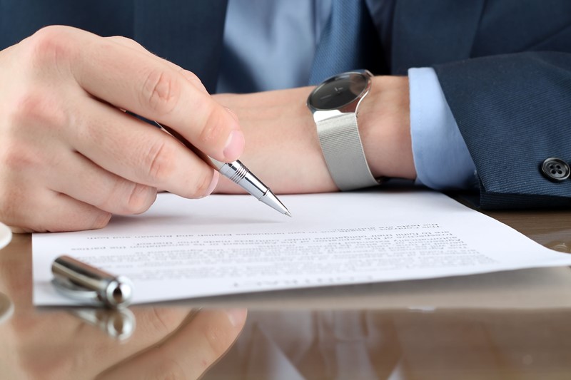 Full time and part time contracts