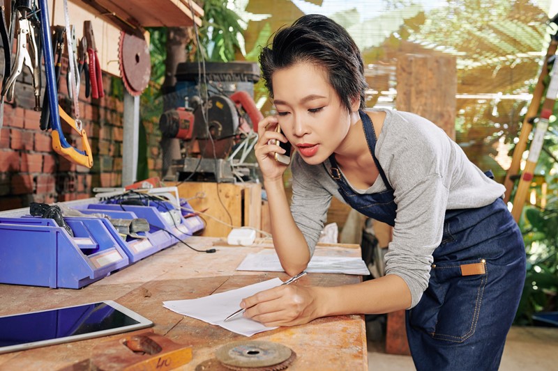 HMRC shares common reasons for helpline calls
