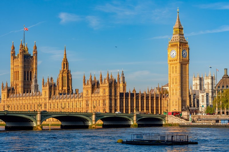 Government reviews access to face to face banking services