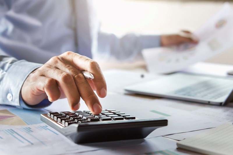 Business expenses when costs have a private element