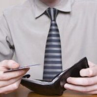 Claim flat rate expenses for work clothing and tools