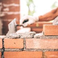 When is a "self employed" contractor a de facto employee?